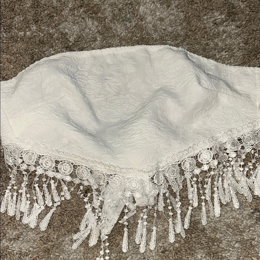 SHEIN White Lace Trim Crop Top
